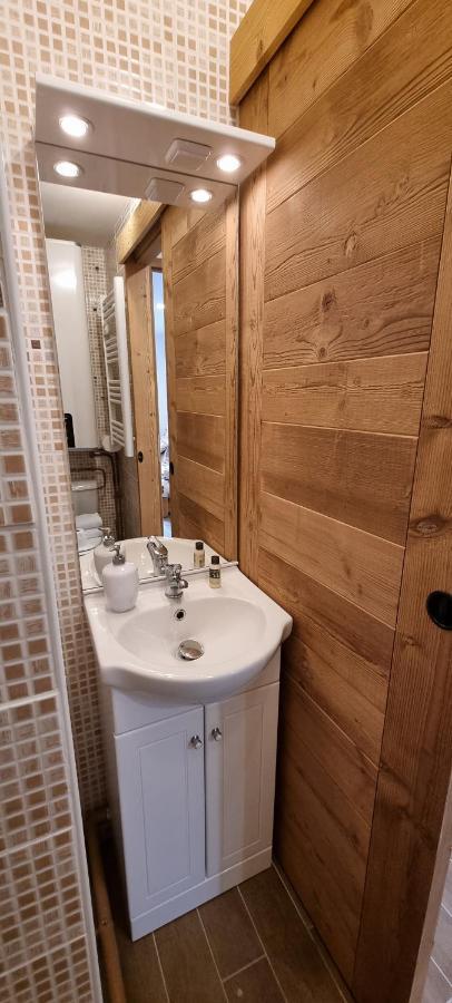 Studio Uissan pour 5 personnes à côté des pistes Huez Esterno foto